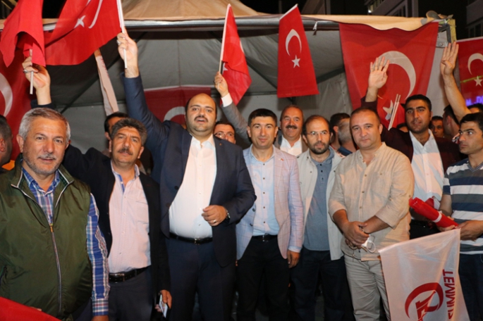 15 Temmuz’u unutmak ihanete kapı açmaktır