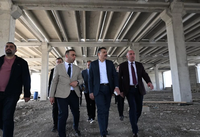 2. OSB’de fabrikalar yükseliyor