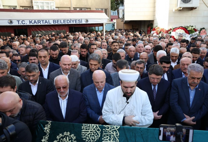 Ahmet Sekmen Kartal’da toprağa verildi