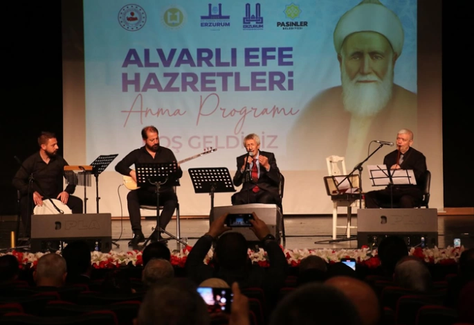Alvarlı Efe Hazretleri anıldı