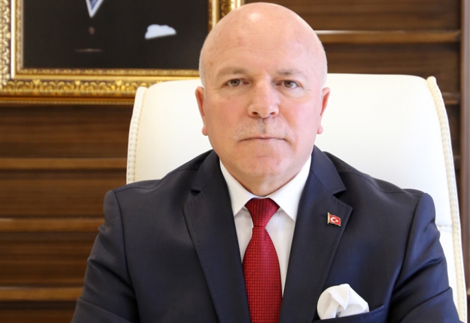 Atatürk milletimize umut ışığı olmuştur