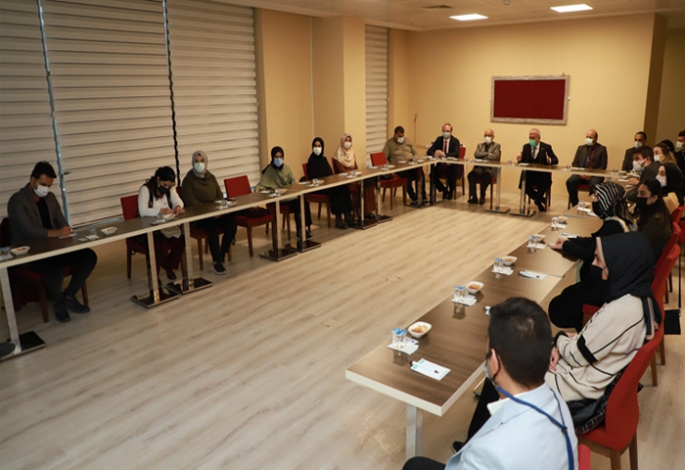 Atatürk Üniversitesinde Covid-19 Aşısı çalışma brifingi