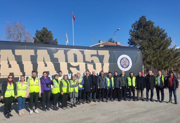 ATAUNİ'den deprem bölgesine destek sürüyor