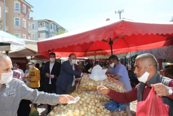 Aziziye’de semt pazarlarında Korona’ya geçit yok