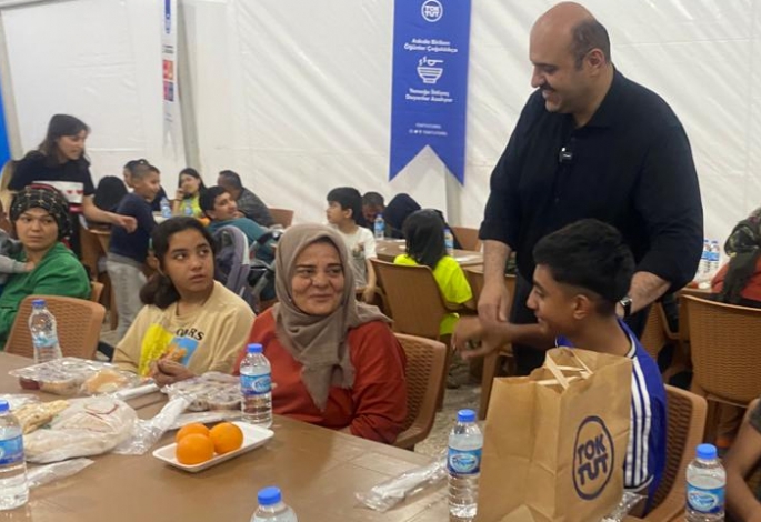 Aziziye’den Hatay’a kardeşlik sofrası 