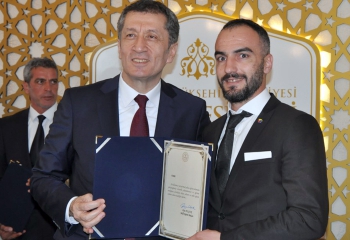 Bakan Selçuk’tan ETB’ye teşekkür belgesi