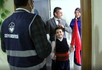 Başkan Orhan’dan 23 Nisan jesti