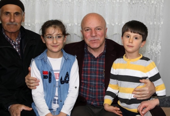 Başkan Sekmen’den ev ziyaretleri
