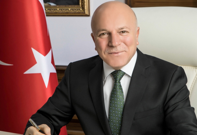 Başkan Sekmen'den Kitap fuarına davet 