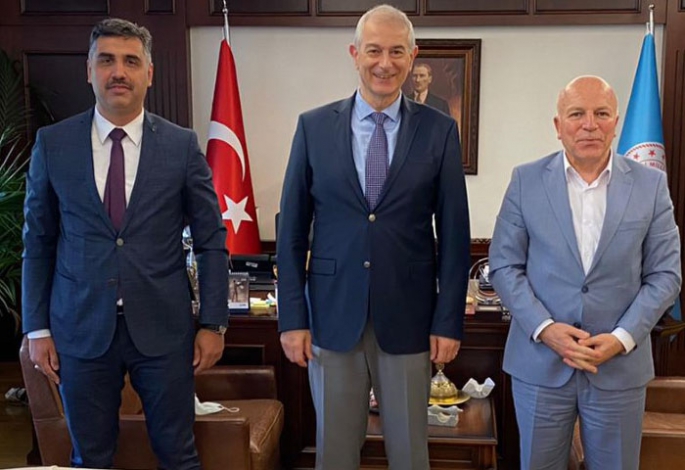 Başkan Sekmen, Milli Eğitim Bakanlığındaydı