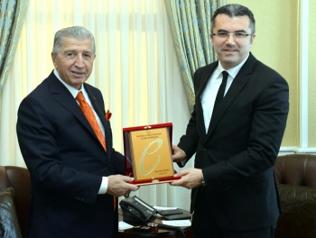 Başkan Toptan’dan Vali Memiş’e ziyaret