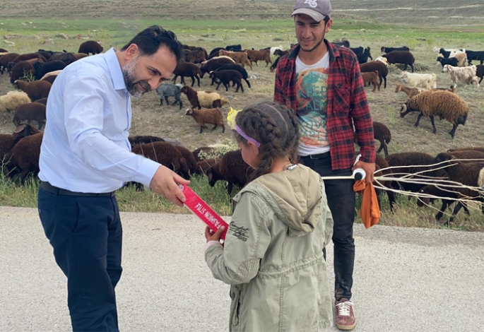 Başkan Uçar gönülleri fethediyor