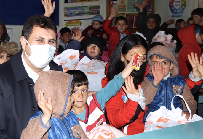 Başkan Yaşar '23 Nisan yeniden şahlanışımızdır'