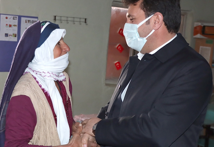 Başkan Yaşar: Kadın ailedir birliktir