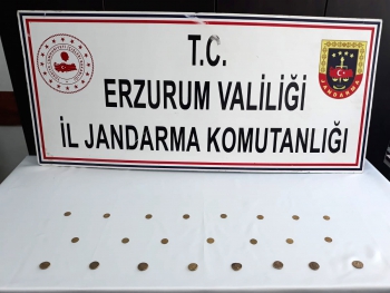 Bizans dönemine ait 23 altın sikke ele geçirildi