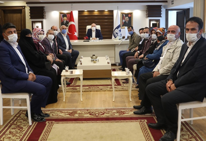 Büyükşehir'de AK gündem