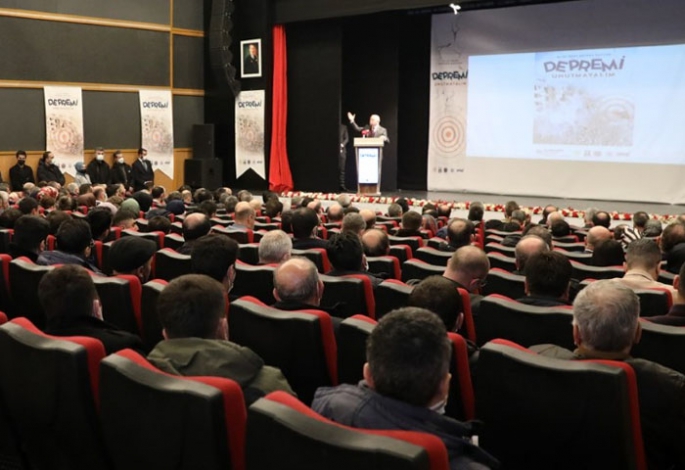 Büyükşehir'den deprem semineri