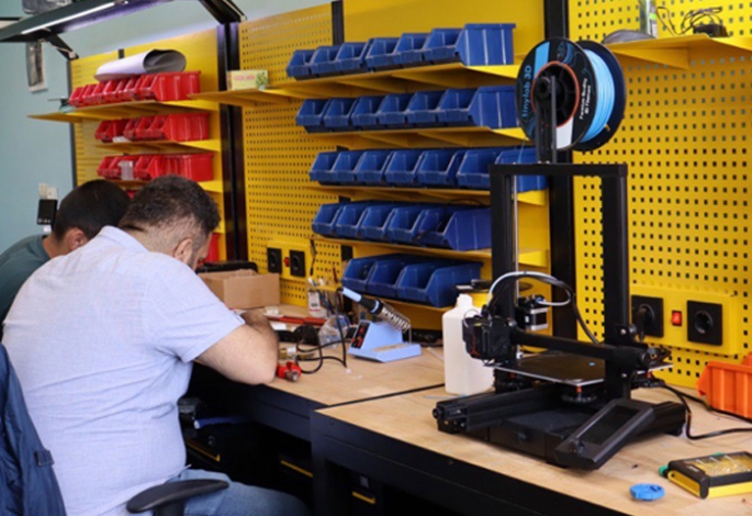Büyükşehir’den görme engellilere akıllı baston