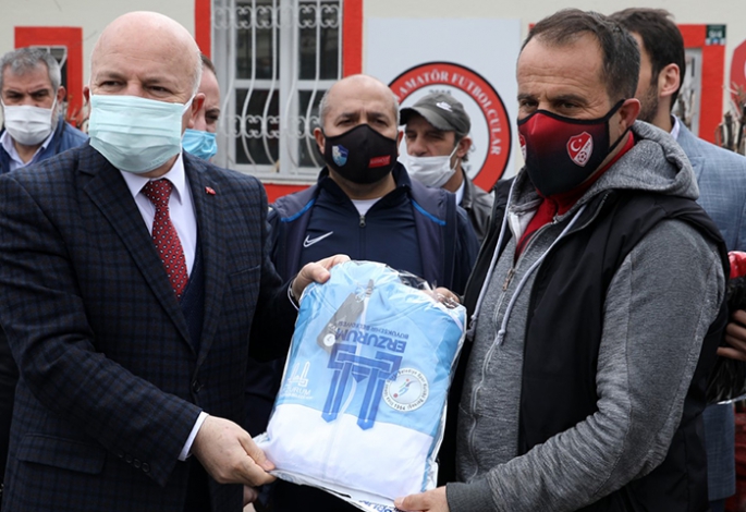 Büyükşehir’den malzeme desteği
