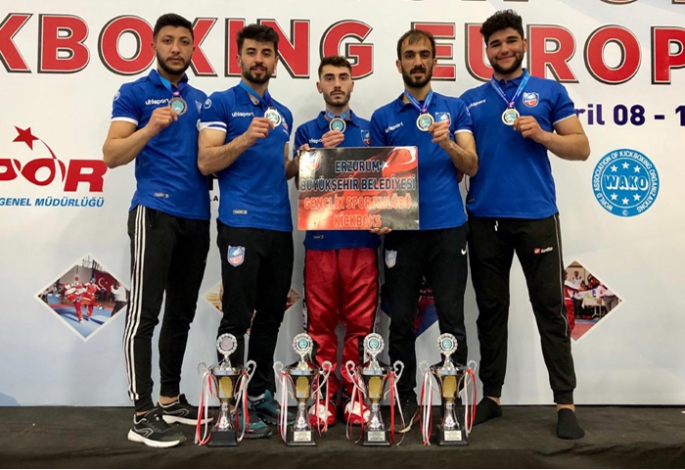 Büyükşehir’in Kıck Boks Takımı destan yazdı