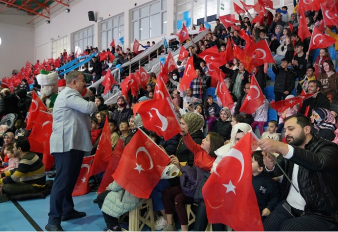 Çocuk Şenliği renkli görüntülere sahne oldu