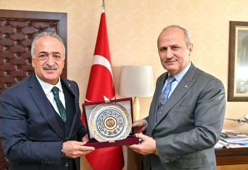 Çomaklı Bakan Turhan ile bir araya geldi