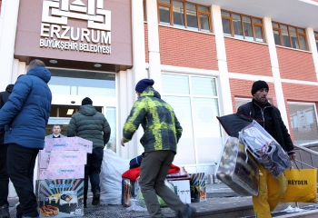 Dadaşlardan Elazığ’a yardım konvoyu