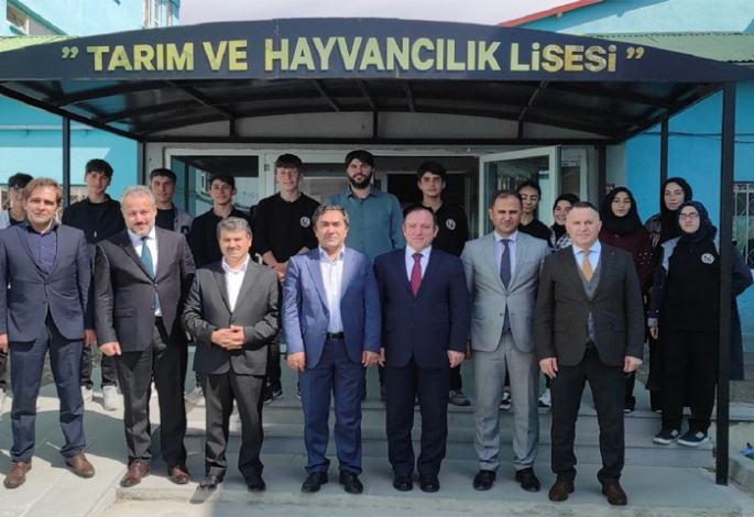 Demirdöğen, Tarım Liseleri öğrencileriyle buluştu