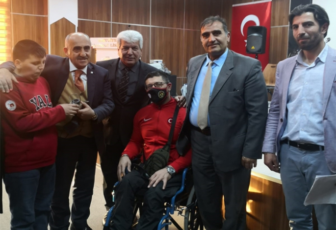 Dünya Şampiyonu ile Geleceğin Yıldızları buluştu