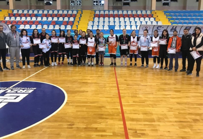Erzurum 4 takımla Türkiye finalinde