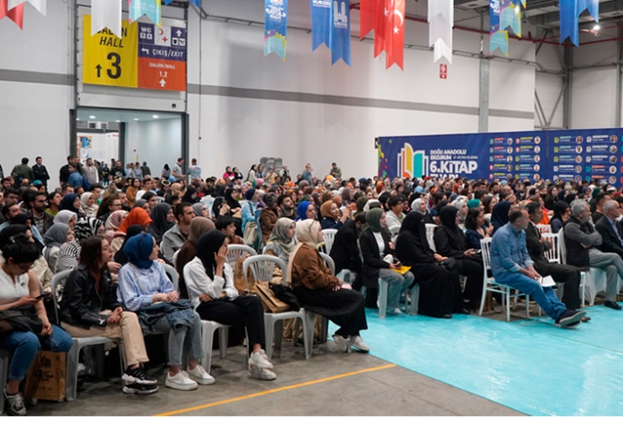 Erzurum 6. Kitap Fuarı yoğun ilgi gördü