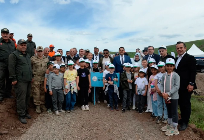 Erzurum'da 105 bin fidan toprakla buluştu