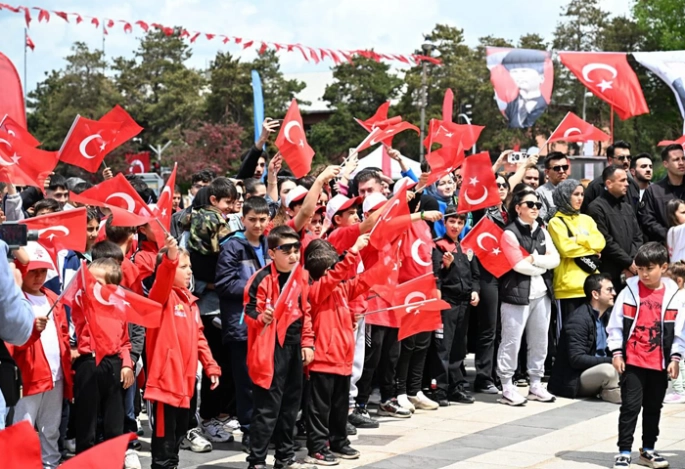 Erzurum’da 19 Mayıs törenle kutlandı
