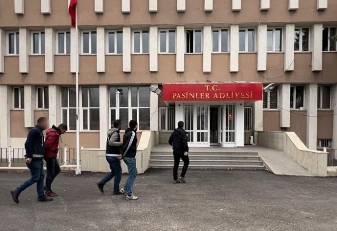 Erzurum'da baz istasyonundan akü çaldılar