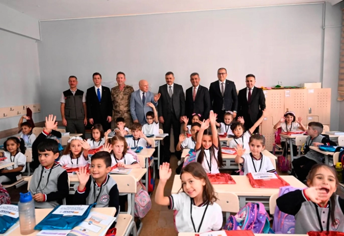 Erzurum'da ilk ders zili 