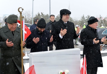 Erzurum’da Şehitler Dualarla anıldı