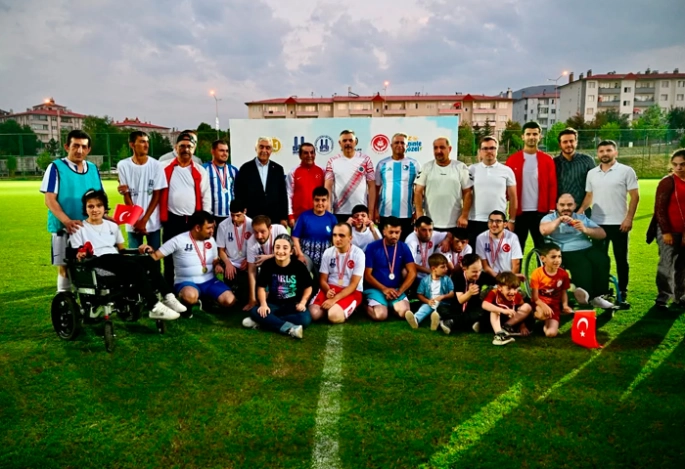 Erzurum’da yeşil sahada özel buluşma