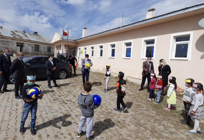Erzurum’da yüz yüze eğitim başladı