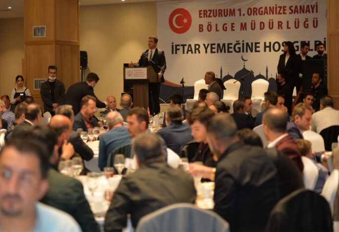 Erzurum üreten bir kent olmalı