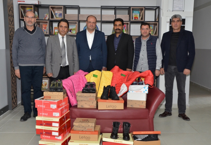 ETSO’dan ihtiyaçlı öğrencilere giyim yardımı