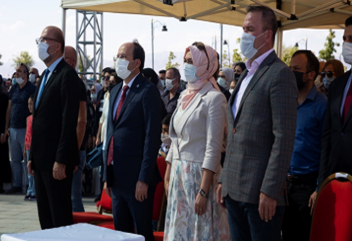 ETÜ’de Mezuniyet Coşkusu