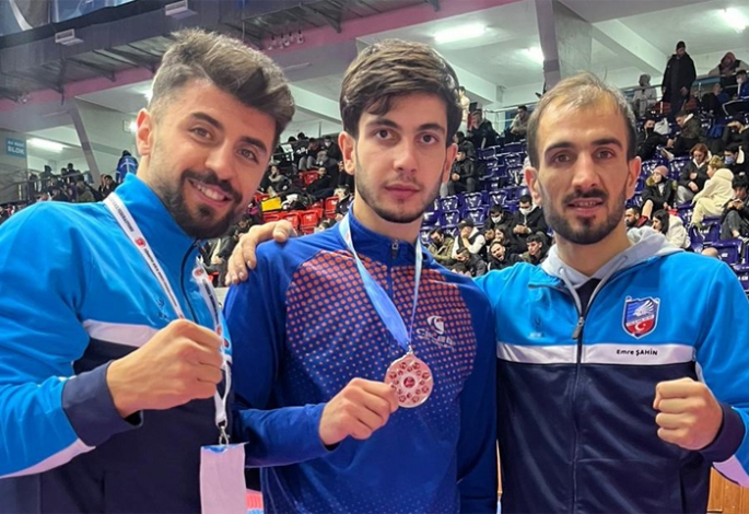 ETÜ’lü Sporculardan 2 Altın, 1 Gümüş madalya  