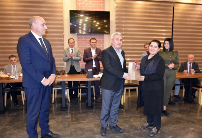 Fuat Taşkesenligil’e veda yemeği  