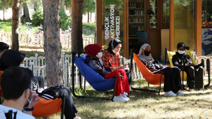 Gençlik Merkezi’nden Kitap tahlili programı