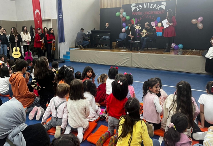 Gençlik Merkezinde çifte bayram