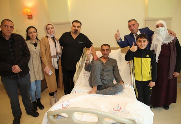 İnce bağırsağından 3.5 kilogram ur çıkarıldı