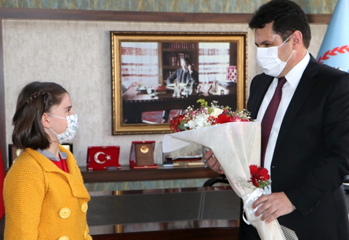 Kaygusuz, makamını İdil Duru Kalçık’a devretti