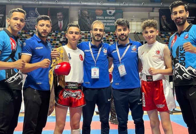 Kick boksa dadaş damgası