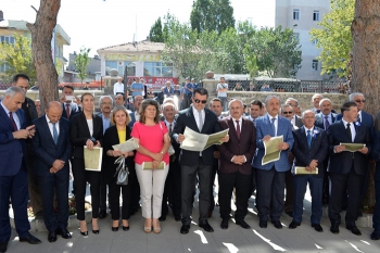 Kongre kararları Dünya'ya yeniden ilan edildi