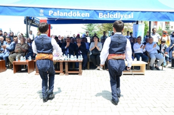 Kursiyerler el emeklerini sergiledi
